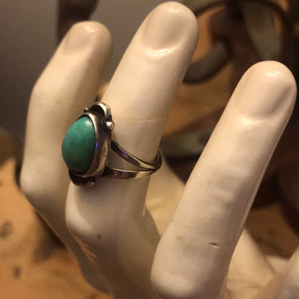 Silver turquoise ring. - Picture 2 of 6
